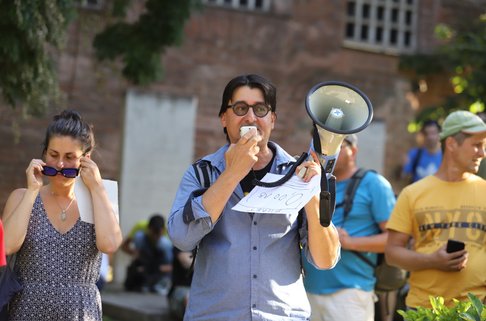 Граждани на протест срещу предложеното повишение на билетчето в столицата