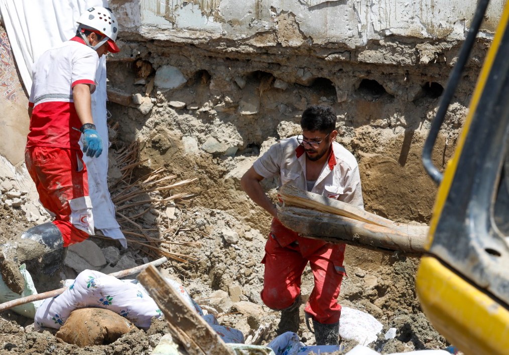 76 загинали при наводненията в Иран