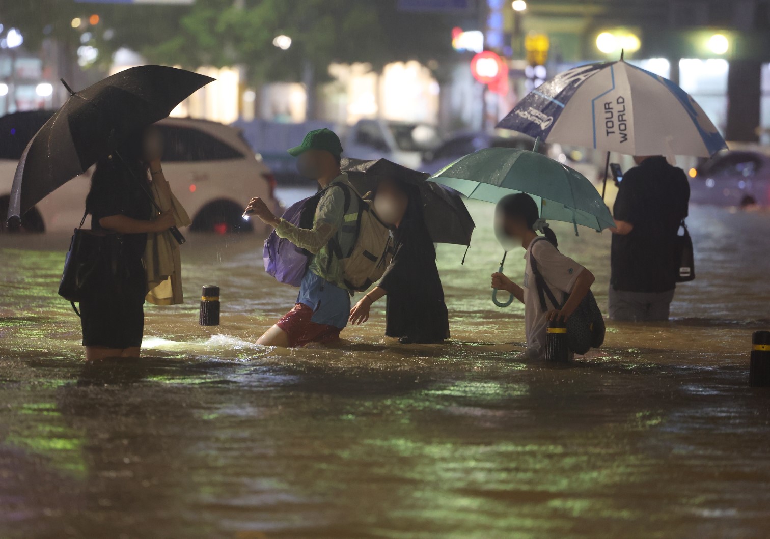Времето в България: Ниски температури и превалявания в петък