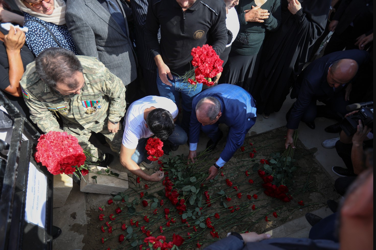 Армения и Азербайджан се споразумяха да прекратят огъня