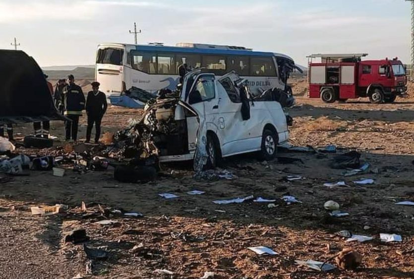 Поне 25 души загинаха в катастрофа с автобус в Перу