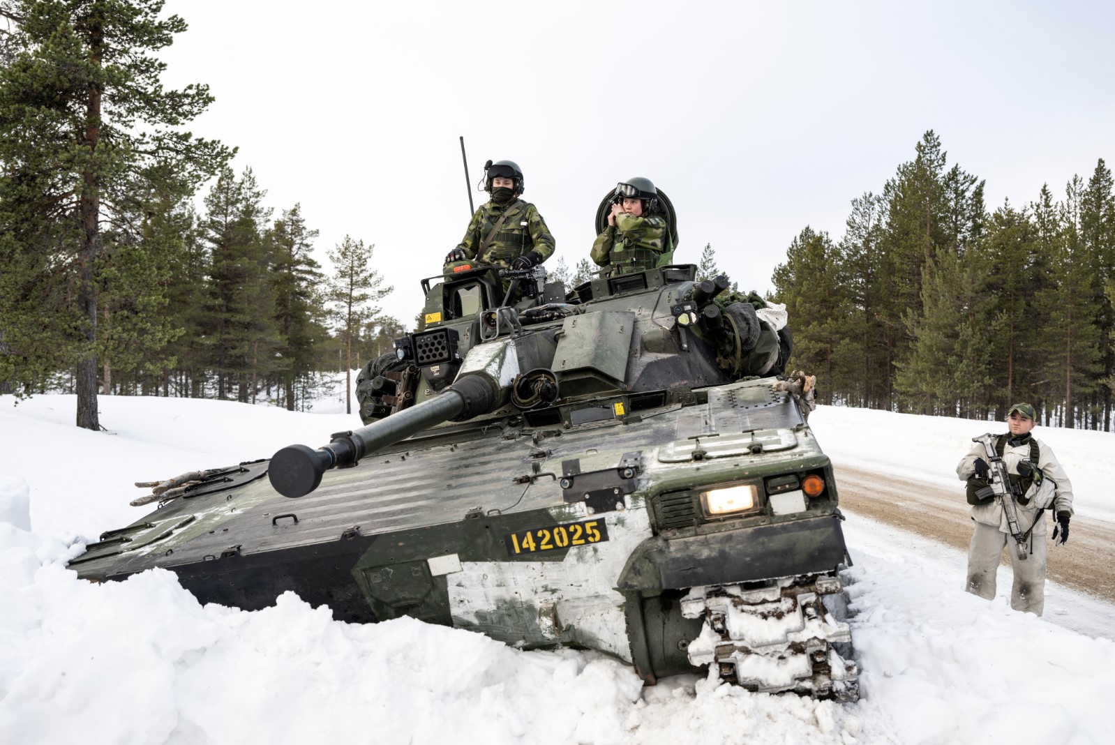 Шведски войници по време на учение на НАТО