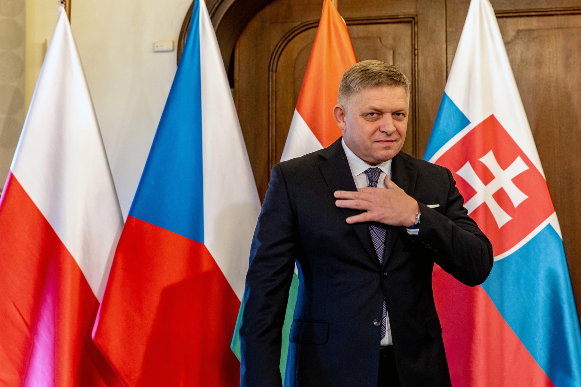 Покушение срещу премиера на Словакия
