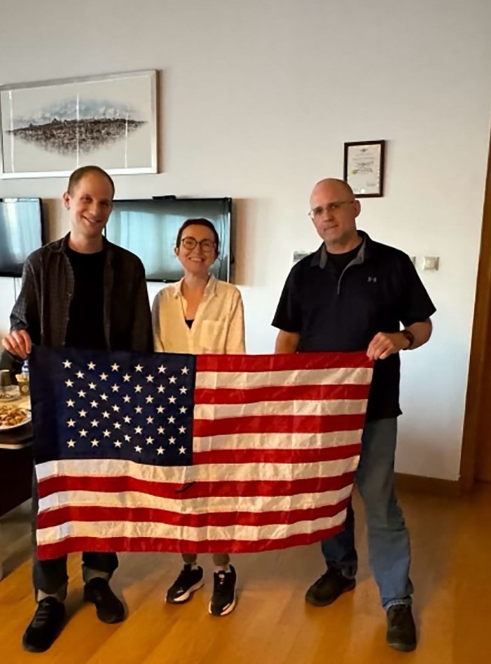 Гершкович, Курнашева и Уелан веднага след освобождаването им