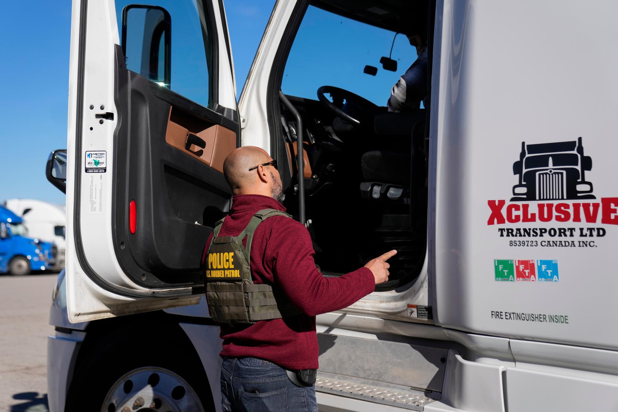 9 500 шофьори на камиони са спрени от движение заради английския си език